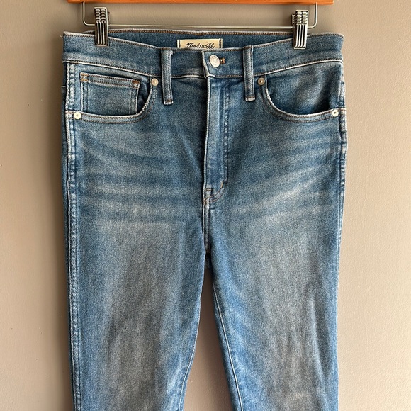 Madewell 10" High-Rise Skinny Crop Jeans in Sheffield Wash Size 28 - Picture 2 of 12